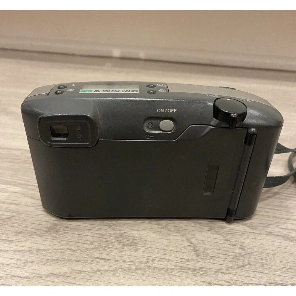 Minolta Riva Zoom 140EX 35mm Film Camera Japan 1995 - FILM  UNTESTED 🎞️